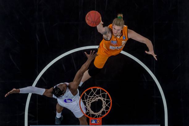 而本次比赛 而本次比赛